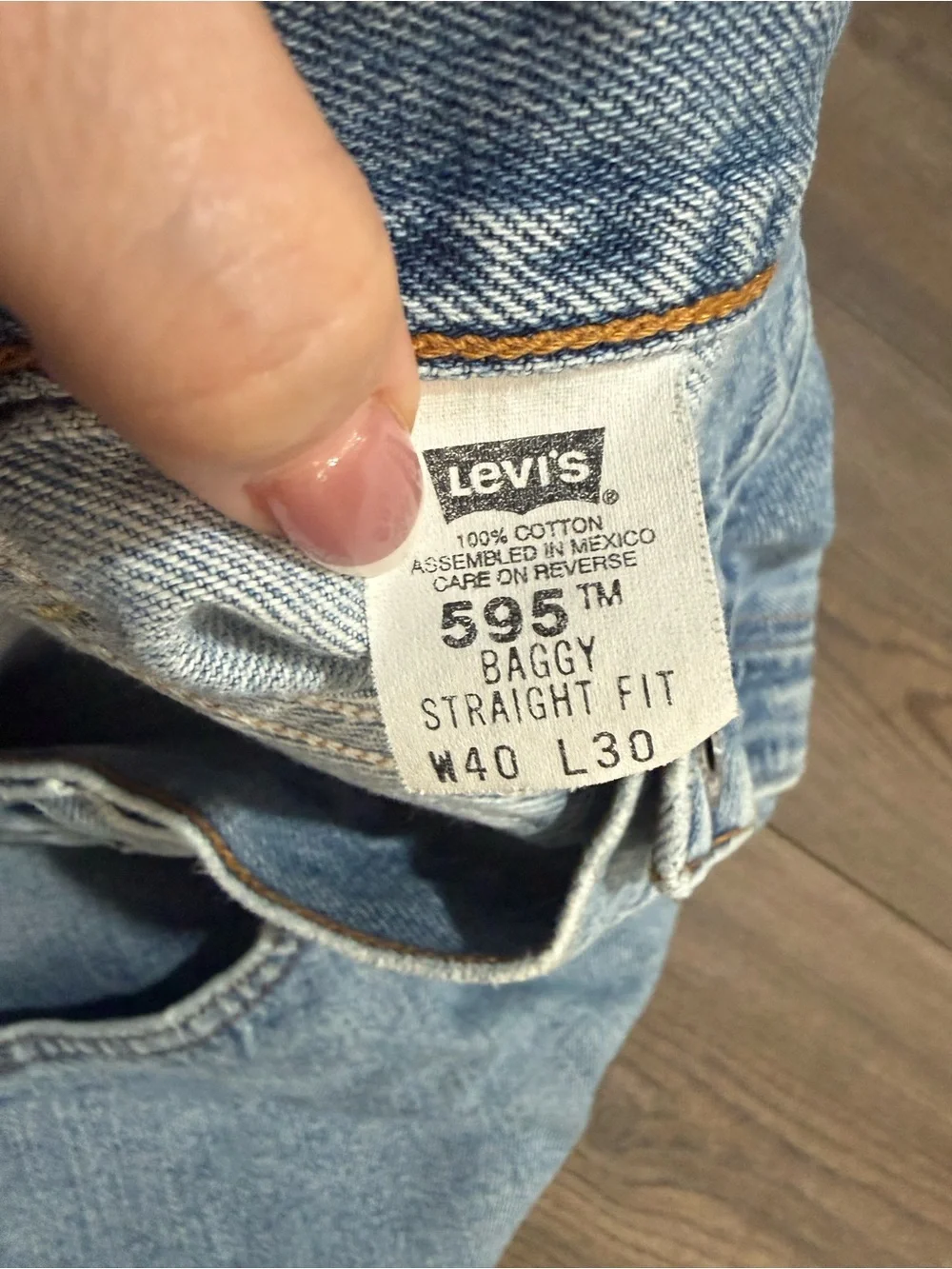 Vintage Levis 595 Baggy Straight Fit Jeans 40x30 Light Wash Denim